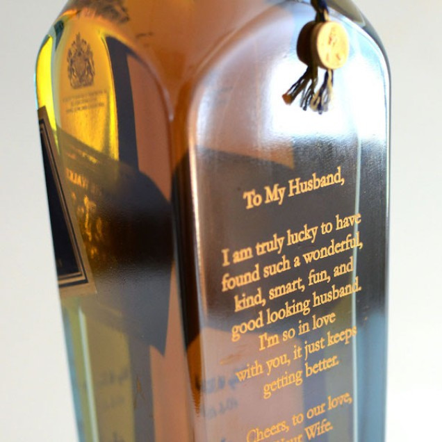 Гравіювання на пляшці, кухлі Фото