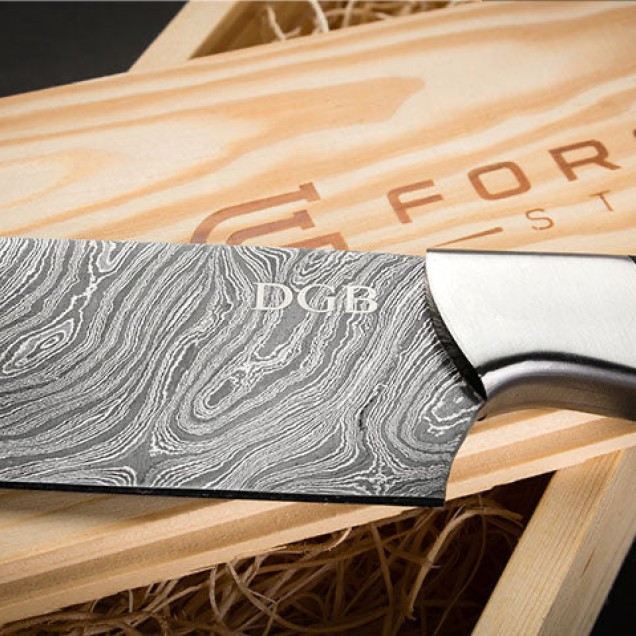 Гравіювання на ножах Фото